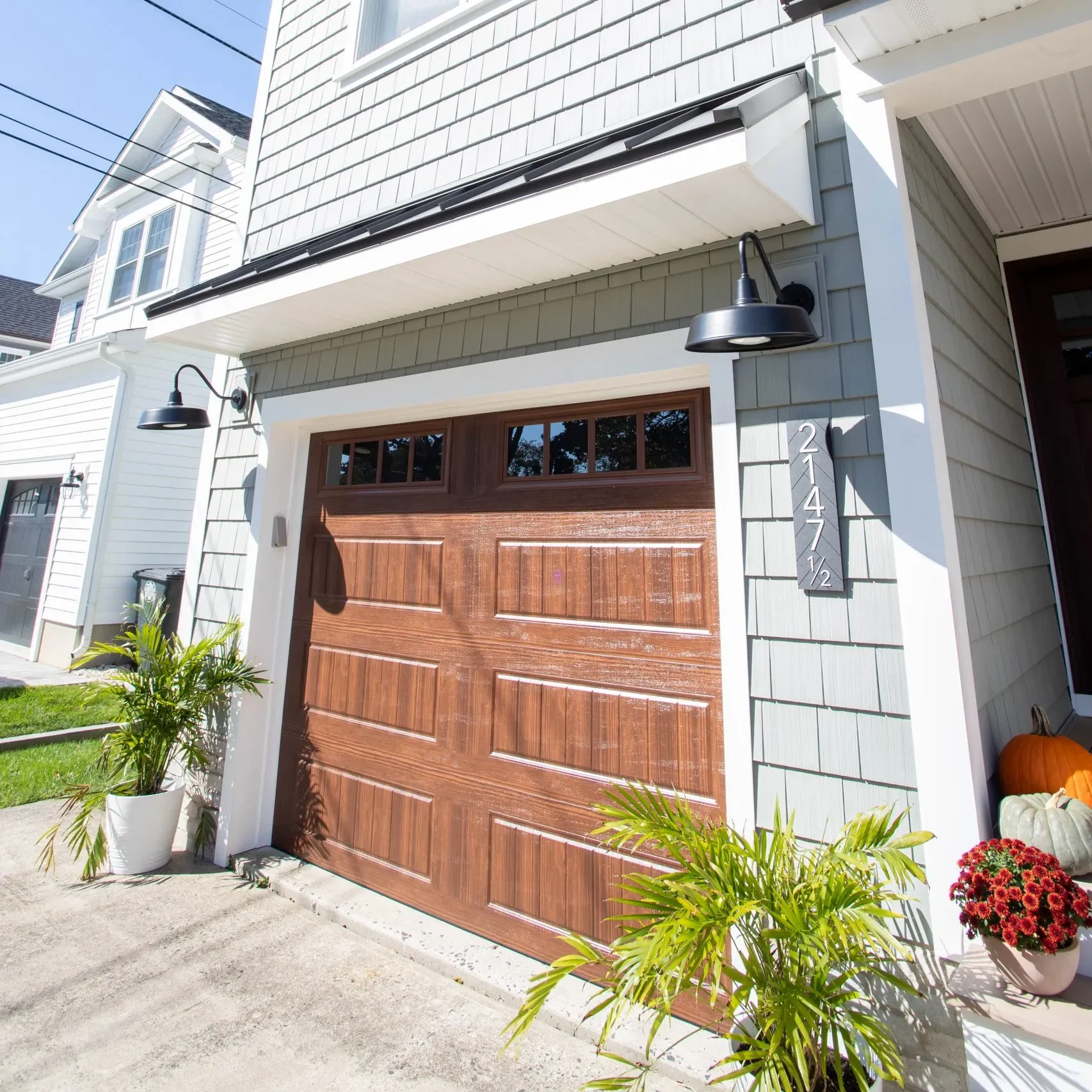 https://majesticexteriors.com/wp-content/uploads/2023/12/FA5I9417-1-scaled-1-e1703015636381.webp